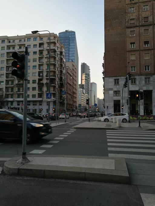Suite Mm3/Repubblica, 2 Min. Da Staz. Centrale Mediolan Zewnętrze zdjęcie